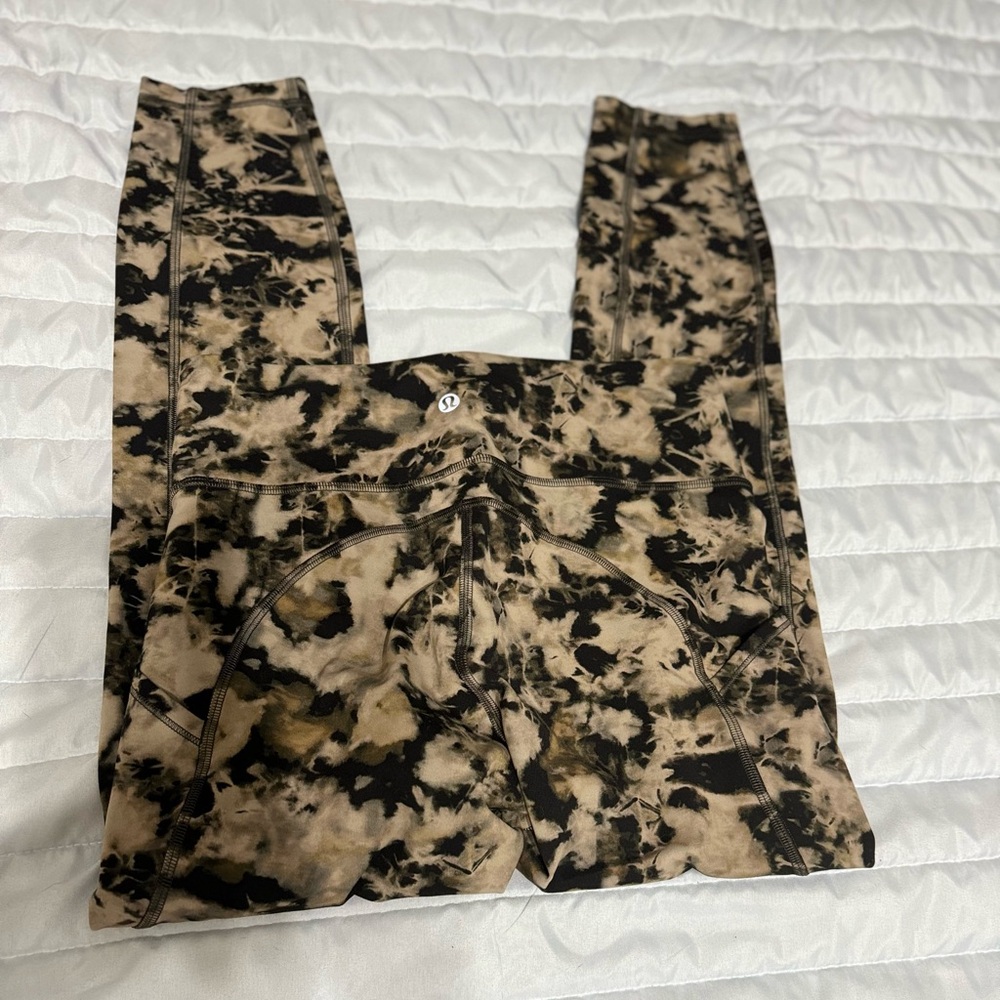 Lululemon Invigorate High-Rise Tight 25"
Dispersed Light Raw Linen Multi - Picture 3 of 5